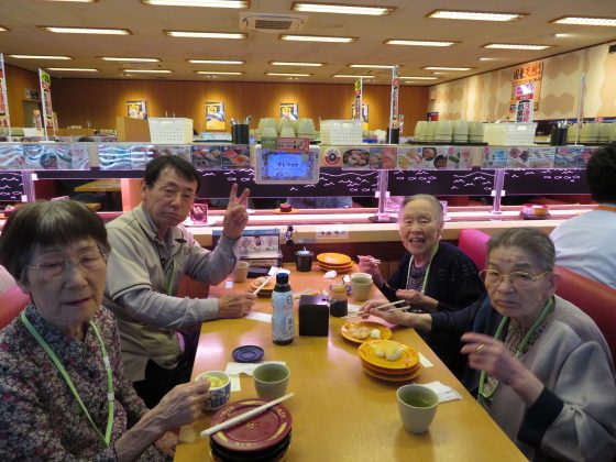 027 - 外食　スシロー