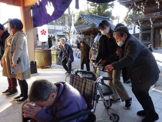 DSC03424 R - 憩いの里伊賀デイ　初詣　1