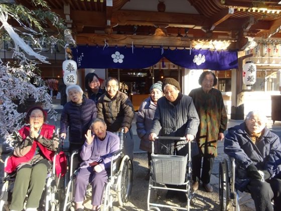 DSC03432 R - 憩いの里伊賀デイ　初詣　1