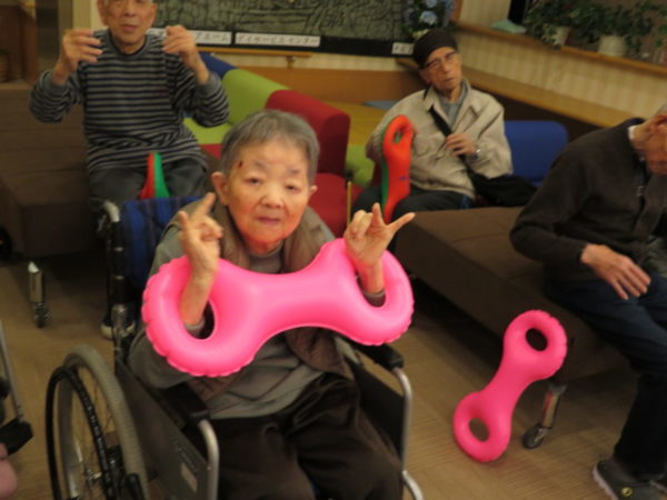 044 600x450 - 12月お誕生日会