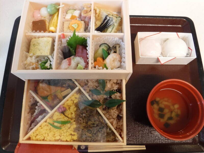 DSCF3813 800x600 - 敬老お祝い膳♪