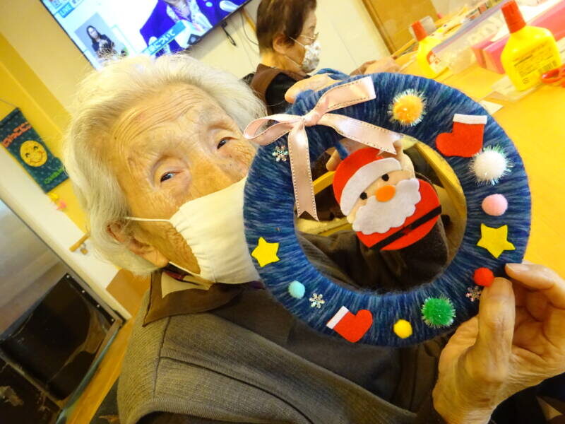 DSC02920 800x600 - 伊賀CHデイ ☆11月の手芸『サンタのリース』