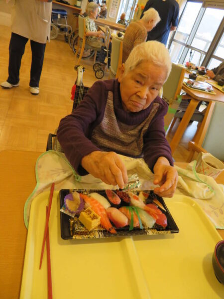 005 5 450x600 - 忘年会✨✨✨✨