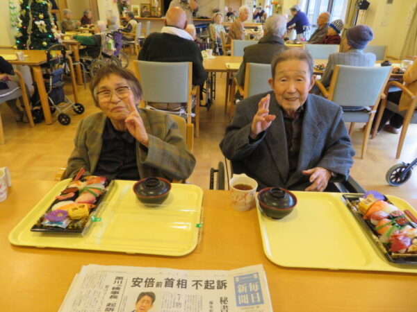 006 4 600x450 - 忘年会✨✨✨✨