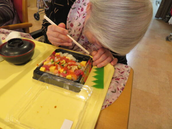 024 6 600x450 - 忘年会✨✨✨✨