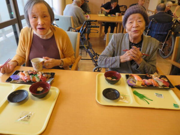 033 4 600x450 - 忘年会✨✨✨✨