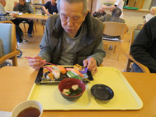 034 4 600x450 - 忘年会✨✨✨✨