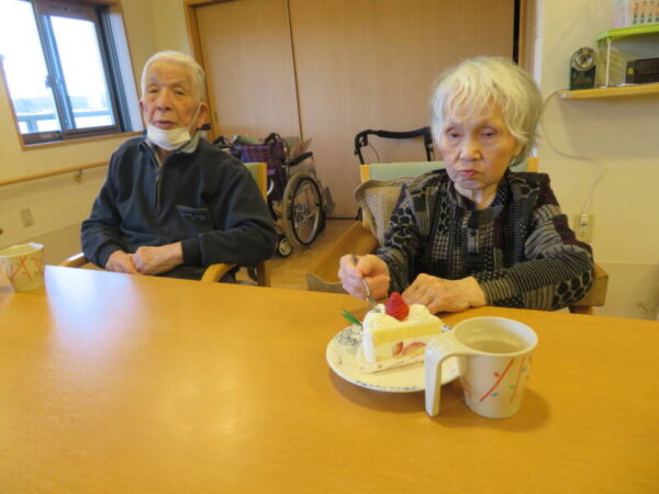 058 3 600x450 - 忘年会✨✨✨✨