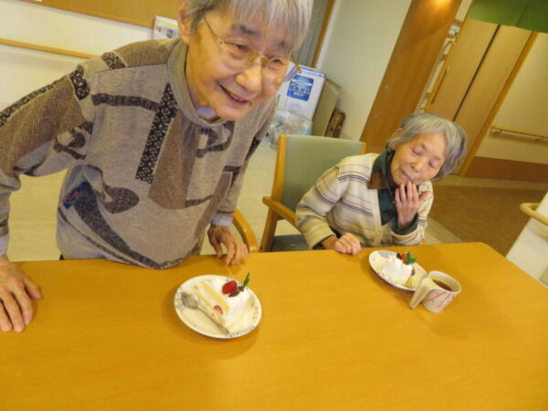 060 3 600x450 - 忘年会✨✨✨✨