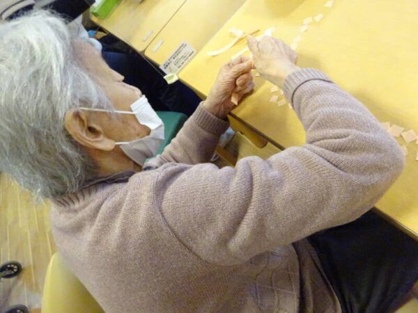 DSC03354 600x450 - 伊賀CHデイ ☆壁面飾り製作