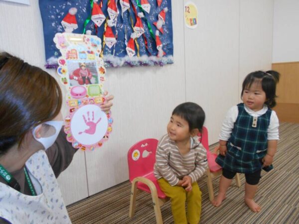 サンタが園にやってきた🎅🎵 DSCN5870 600x450 - サンタが園にやってきた🎅🎵