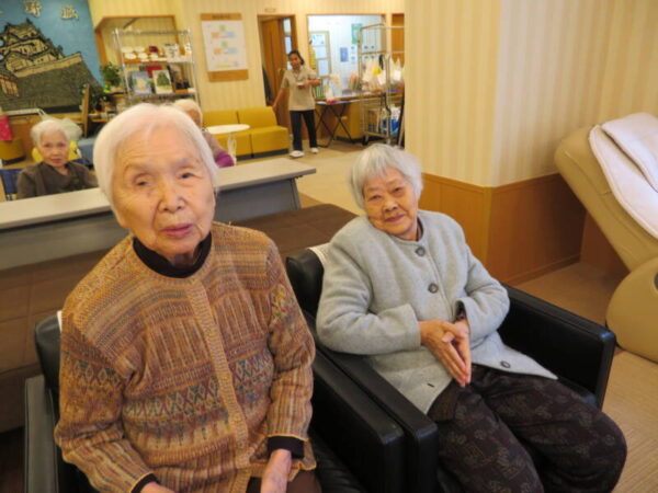 034 1 600x450 - CAFE☕