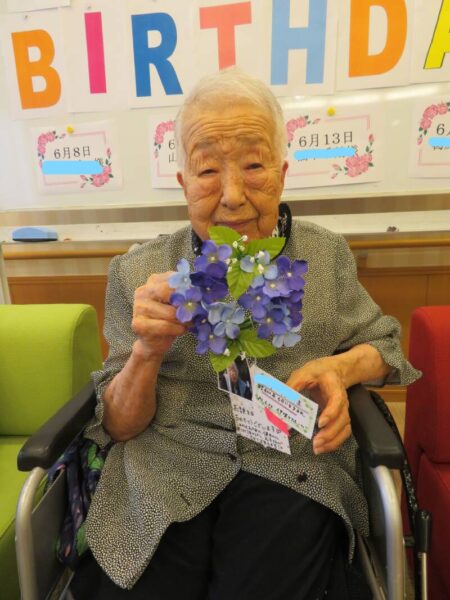 IMG 9334 LI 450x600 - 6月お誕生日会