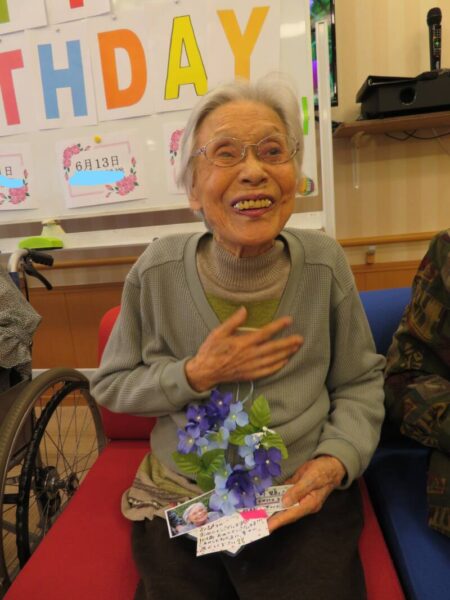 IMG 9337 LI 450x600 - 6月お誕生日会