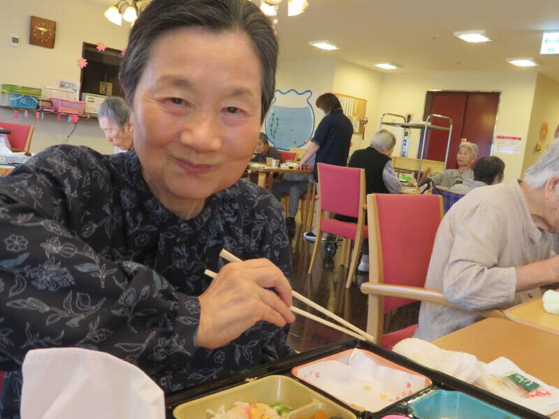 IMG 0113 800x600 - お楽しみ昼食レク