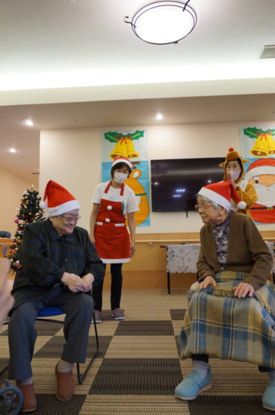 クリスマス会🎅 DSC07523 398x600 - クリスマス会🎅