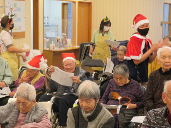 IMG 0984 600x450 - クリスマス会