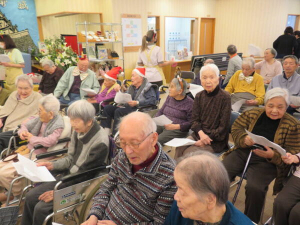IMG 0987 600x450 - クリスマス会