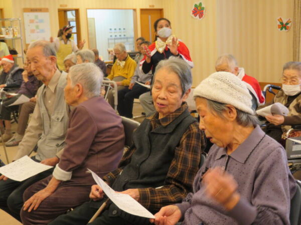 IMG 0994 600x450 - クリスマス会