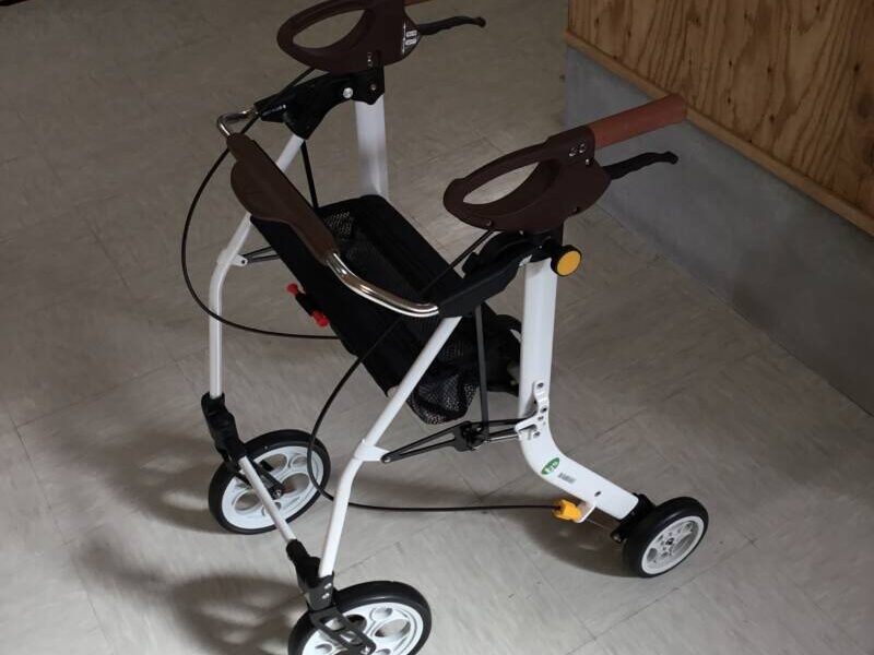 9ddb0fc6c2511fde2862d0a326143961 800x600 - 超軽量歩行車