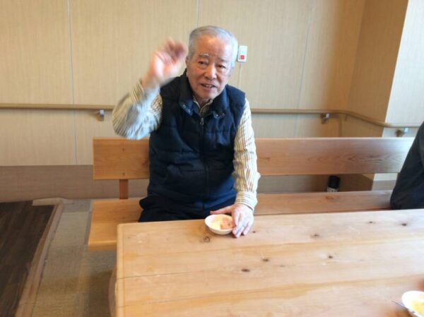 IMG 0721 600x449 - 足湯に入ってひんやりアイス♨🍧