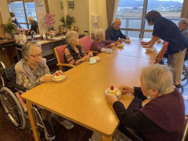 IMG 0788 600x450 - クリスマス会🎄②