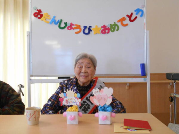 DSCN8478 600x450 - 雪解けと誕生日会の様子