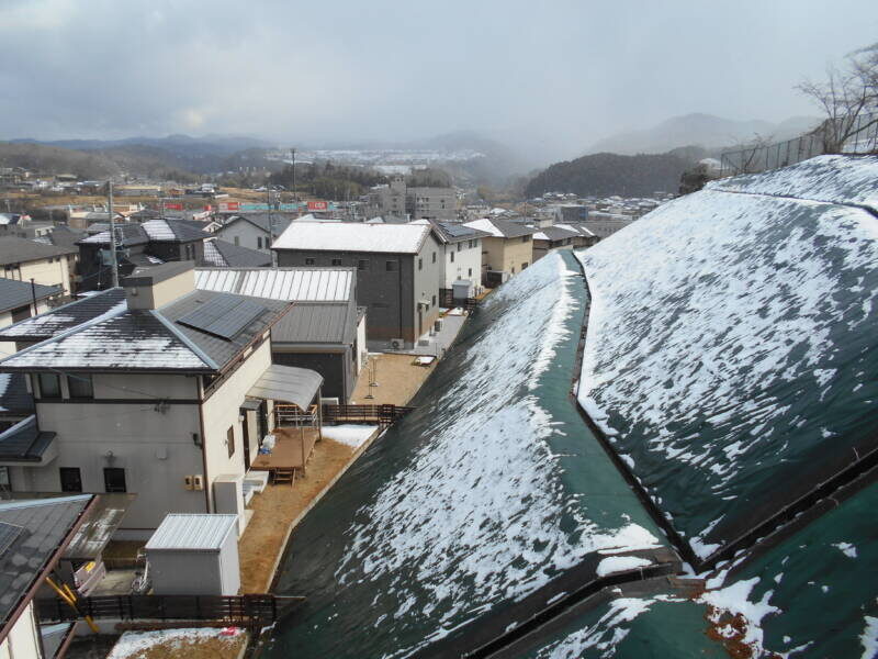 DSCN8536 800x600 - 雪解けと誕生日会の様子