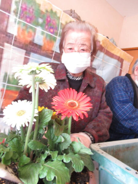 伊賀CHデイ☆今月の手芸『寄せ植え』 IMG 1338 450x600 - 伊賀CHデイ☆今月の手芸『寄せ植え』