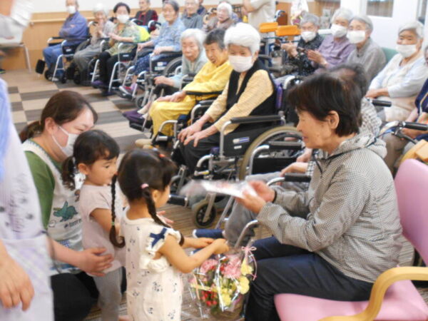 敬老祝賀会 DSCN9782 600x450 - 敬老祝賀会