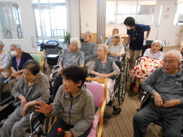 敬老祝賀会 DSCN9844 600x450 - 敬老祝賀会