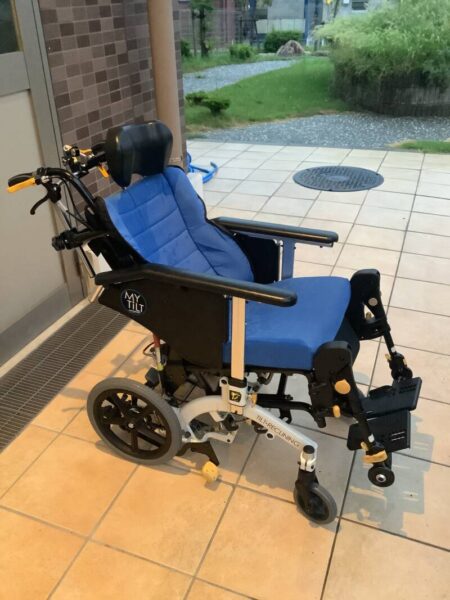 IMG 1361 450x600 - 車いすのエレベーティング機能