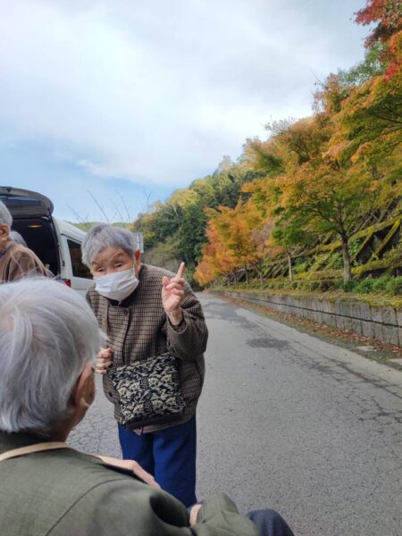 🍁紅葉🍁見学ドライブ🚙 IMG 20231116 145246 450x600 - 🍁紅葉🍁見学ドライブ🚙