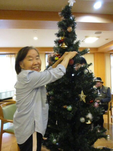 IMG 2872 450x600 - クリスマスツリーを飾るたのしみ❣♪♪🤗