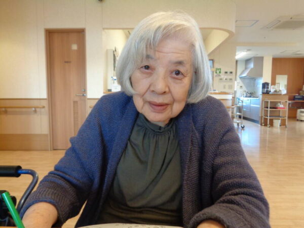 DSC03573 600x450 - ひな人形が飾られました♪