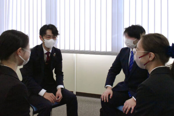 20240228 006 000357 400532 mini 600x400 - 今年度ラストの新入社員研修＆内定者懇親会