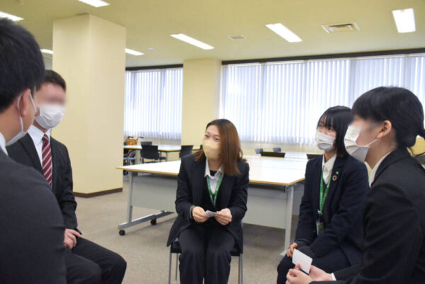 20240228 018 400531 L0600063 mini 600x401 - 今年度ラストの新入社員研修＆内定者懇親会