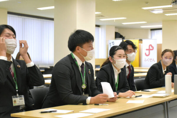 20240228 031 000357 400529 400531 400532 400533 L0600062 mini 600x400 - 今年度ラストの新入社員研修＆内定者懇親会