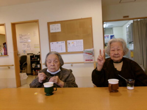 102 0228 600x450 - お誕生日＆カフェ