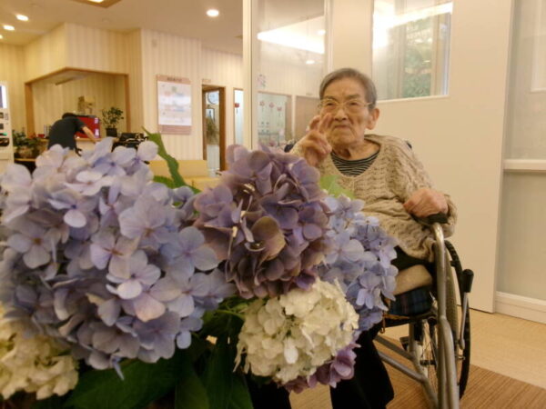 102 0241 600x450 - たくさんのお花に囲まれて過ごしていたいです・・・！
