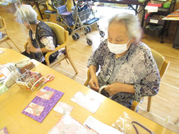 IMG 8567 600x450 - 伊賀CHデイ☆9月手芸『お薬手帳ケース』と壁面制作☆