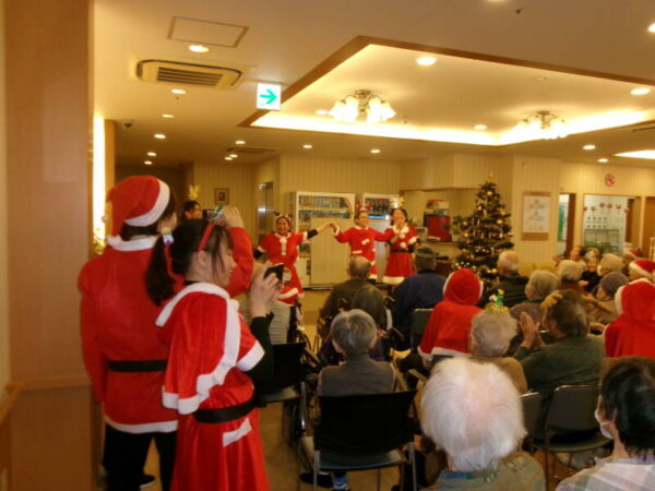 102 1925 600x450 - 🌟🎄クリスマス会🎄🎅