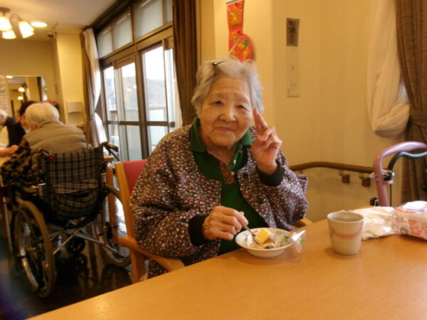 102 1981 600x450 - 🌟🎄クリスマス会🎄🎅