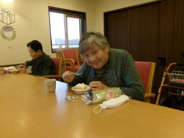 102 1982 600x450 - 🌟🎄クリスマス会🎄🎅