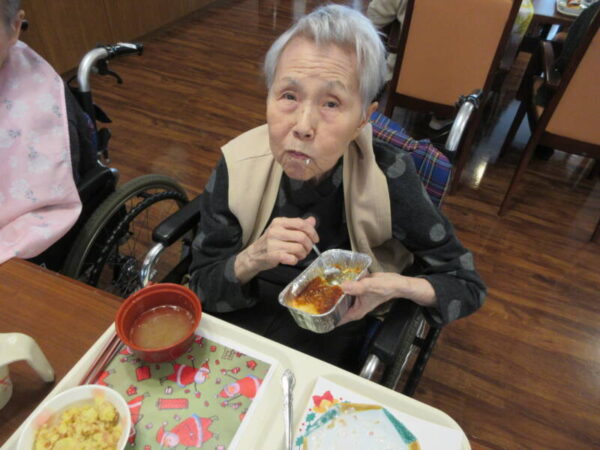 IMG 2730 1 600x450 - 2024年　鴻之台CHクリスマス会