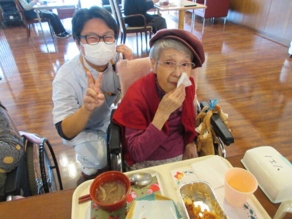 IMG 2740 1 600x450 - 2024年　鴻之台CHクリスマス会