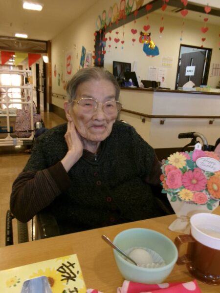 102 2415 450x600 - 1月お誕生日会🎂