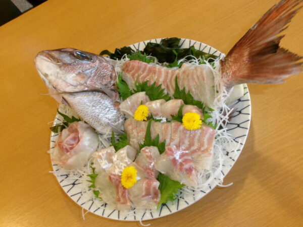 鯛の姿造りショー🐡✨ 102 3040 600x450 - 鯛の姿造りショー🐡✨