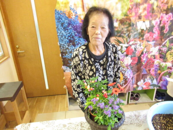 IMG 1557 600x450 - 伊賀CHデイ☆寄せ植え🌺【後半】☆