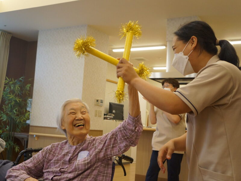 DSC09847 800x600 - ひできさん登場✨ 歌とギターで元気をいただきました